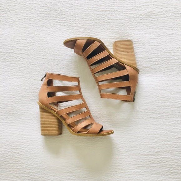 Steve Madden Shoes - Steve Madden Tan Leather Carolle Sandal Heels
